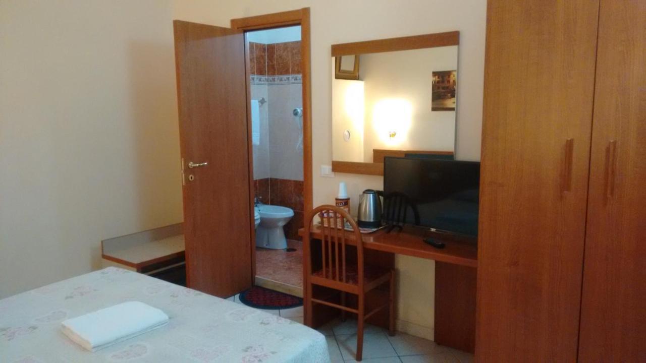 A Casa di Mei Rome Bagian luar foto